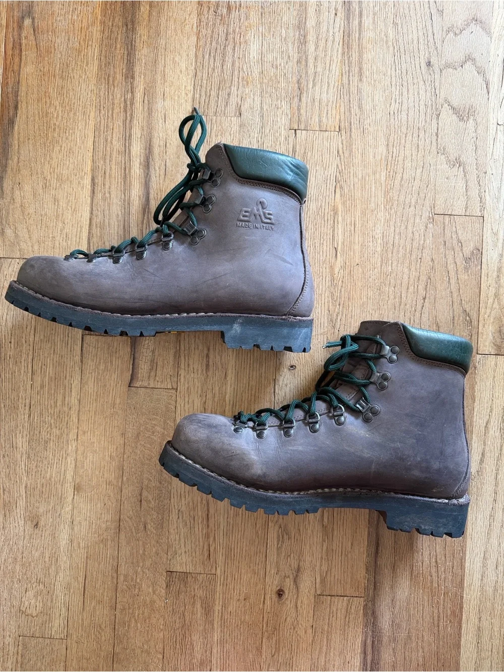Vintage EMS Eastern Mountain Sports Made in Italy Leather Hiking Outdoor Boots